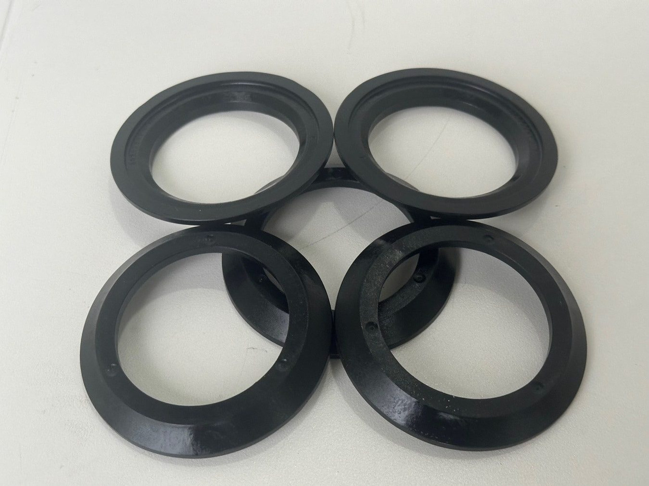 Liebherr Distanzscheibe ID-Nr.90205841. FAT350P126 - FAT350P138. R920 - R922 - R924 - R925 - R926 - R930 T. #90205841.04.11# - Бортовой редуктор для Строительной техники: фото 2 Liebherr Distanzscheibe ID-Nr.90205841. FAT350P126 - FAT350P138. R920 - R922 - R924 - R925 - R926 - R930 T. #90205841.04.11# - Бортовой редуктор для Строительной техники: фото 2