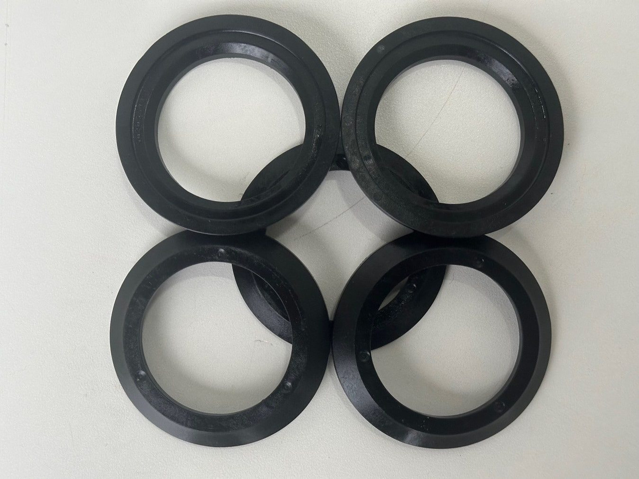 Liebherr Distanzscheibe ID-Nr.90205841. FAT350P126 - FAT350P138. R920 - R922 - R924 - R925 - R926 - R930 T. #90205841.04.11# - Бортовой редуктор для Строительной техники: фото 3 Liebherr Distanzscheibe ID-Nr.90205841. FAT350P126 - FAT350P138. R920 - R922 - R924 - R925 - R926 - R930 T. #90205841.04.11# - Бортовой редуктор для Строительной техники: фото 3