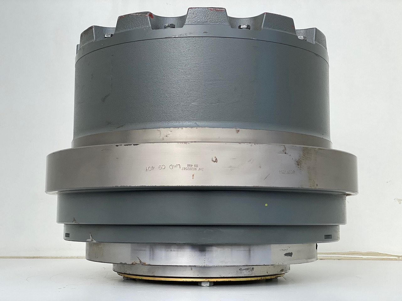 Liebherr Fahrantrieb FAT450P123, ID-Nr.90202516 - ID-Nr.90202517. LOS954, R940, R946, R950, R954, R956. #159-04# - Бортовой редуктор для Гусеничных экскаваторов: фото 3 Liebherr Fahrantrieb FAT450P123, ID-Nr.90202516 - ID-Nr.90202517. LOS954, R940, R946, R950, R954, R956. #159-04# - Бортовой редуктор для Гусеничных экскаваторов: фото 3