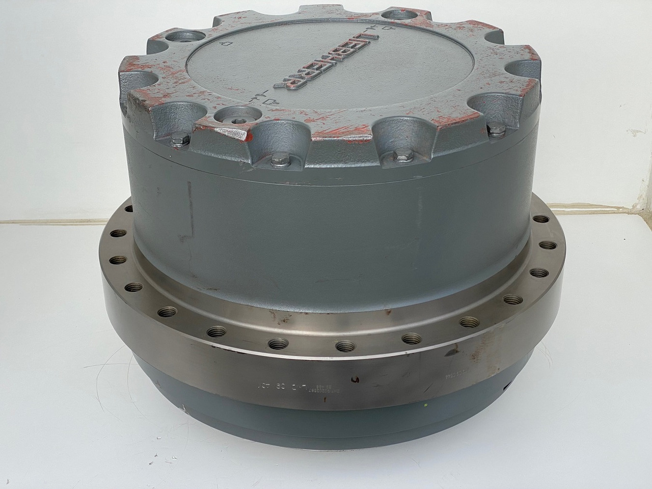 Liebherr Fahrantrieb FAT450P123, ID-Nr.90202516 - ID-Nr.90202517. LOS954, R940, R946, R950, R954, R956. #159-04# - Бортовой редуктор для Гусеничных экскаваторов: фото 1 Liebherr Fahrantrieb FAT450P123, ID-Nr.90202516 - ID-Nr.90202517. LOS954, R940, R946, R950, R954, R956. #159-04# - Бортовой редуктор для Гусеничных экскаваторов: фото 1