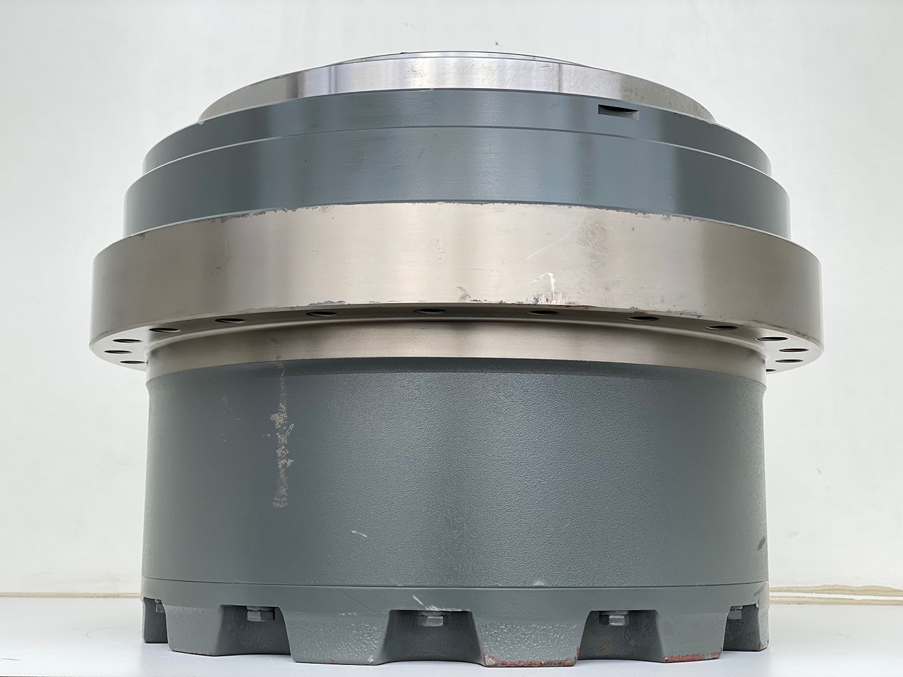 Liebherr Fahrantrieb FAT450P135, ID-Nr.90211932 - ID-Nr.90211933. ER944, R940, R944, R945, R946, R950, R960 T. #159-03# - Бортовой редуктор для Гусеничных экскаваторов: фото 4 Liebherr Fahrantrieb FAT450P135, ID-Nr.90211932 - ID-Nr.90211933. ER944, R940, R944, R945, R946, R950, R960 T. #159-03# - Бортовой редуктор для Гусеничных экскаваторов: фото 4