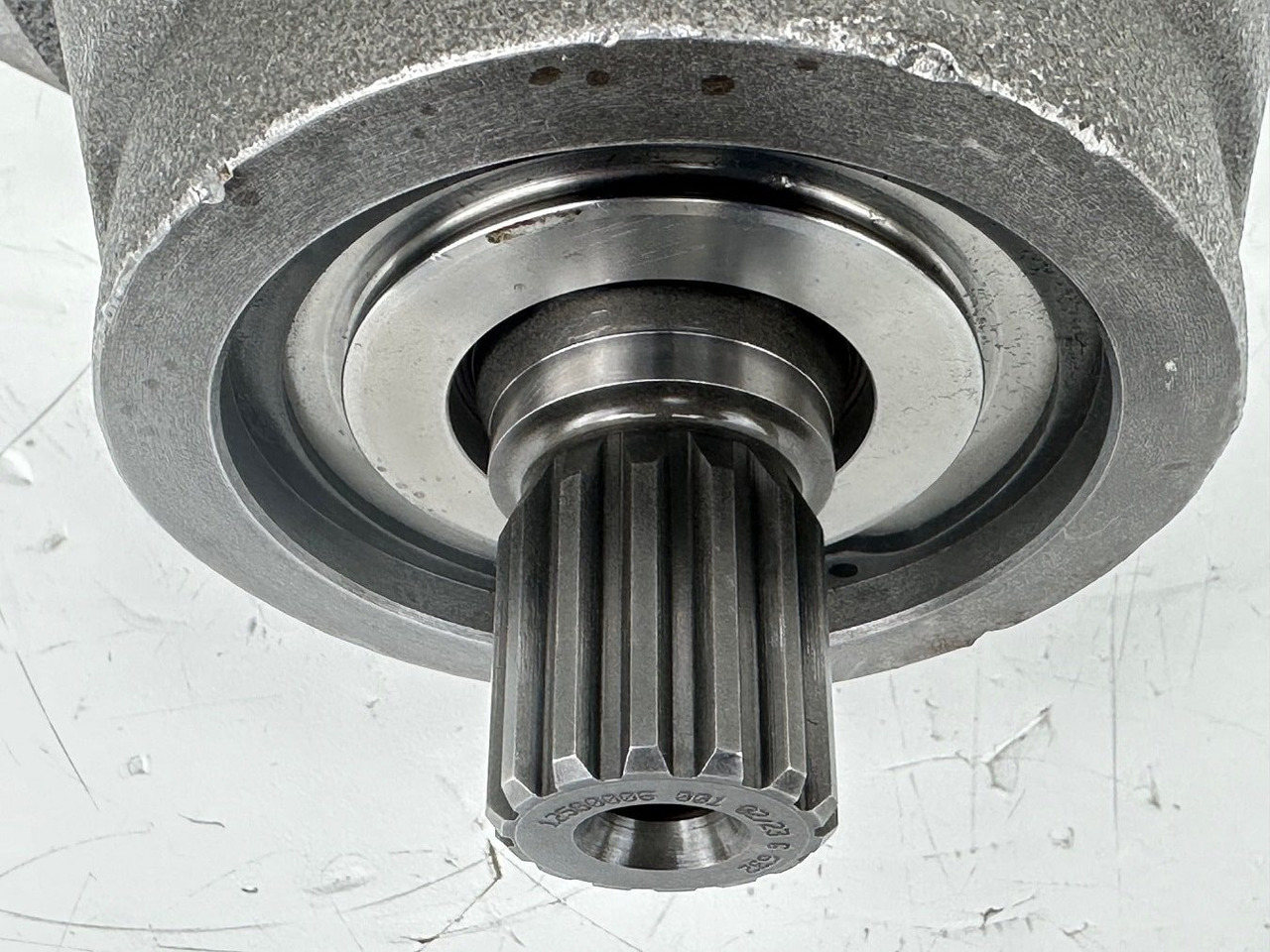 Гидравлический мотор для Строительной техники Liebherr Hydraulikeinbaumotor FMF045, ID-Nr.10132702.  A924, LH30C, LH30M, LH35M, LH35MT, LH40C, LH40CP, LH40M, LH40MP, LH50CHR, LH50M, LH50MHR, LH50MT.  #23.12.01063#: фото 14