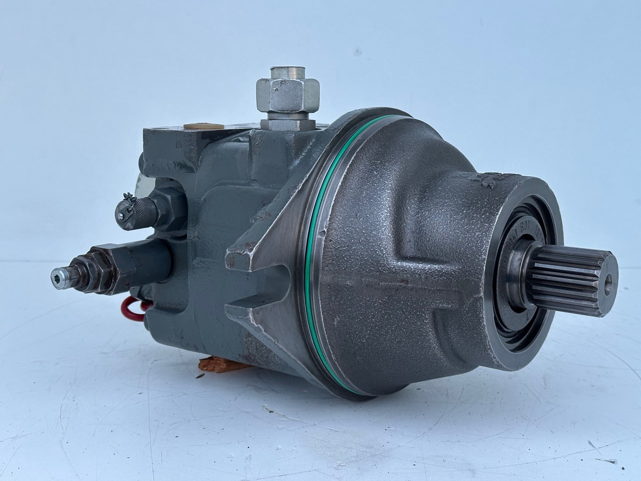 Liebherr Hydraulikeinbaumotor Typ:FMF090. ID-Nr.10139164 - ID-Nr.11371743. R946 LC, R946 LC-V, R946 NLC, R946 S-HD, R950 LC-V, R950 S-HD, R950. #11371743.11929# - Поворотный редуктор для Экскаваторов: фото 2 Liebherr Hydraulikeinbaumotor Typ:FMF090. ID-Nr.10139164 - ID-Nr.11371743. R946 LC, R946 LC-V, R946 NLC, R946 S-HD, R950 LC-V, R950 S-HD, R950. #11371743.11929# - Поворотный редуктор для Экскаваторов: фото 2