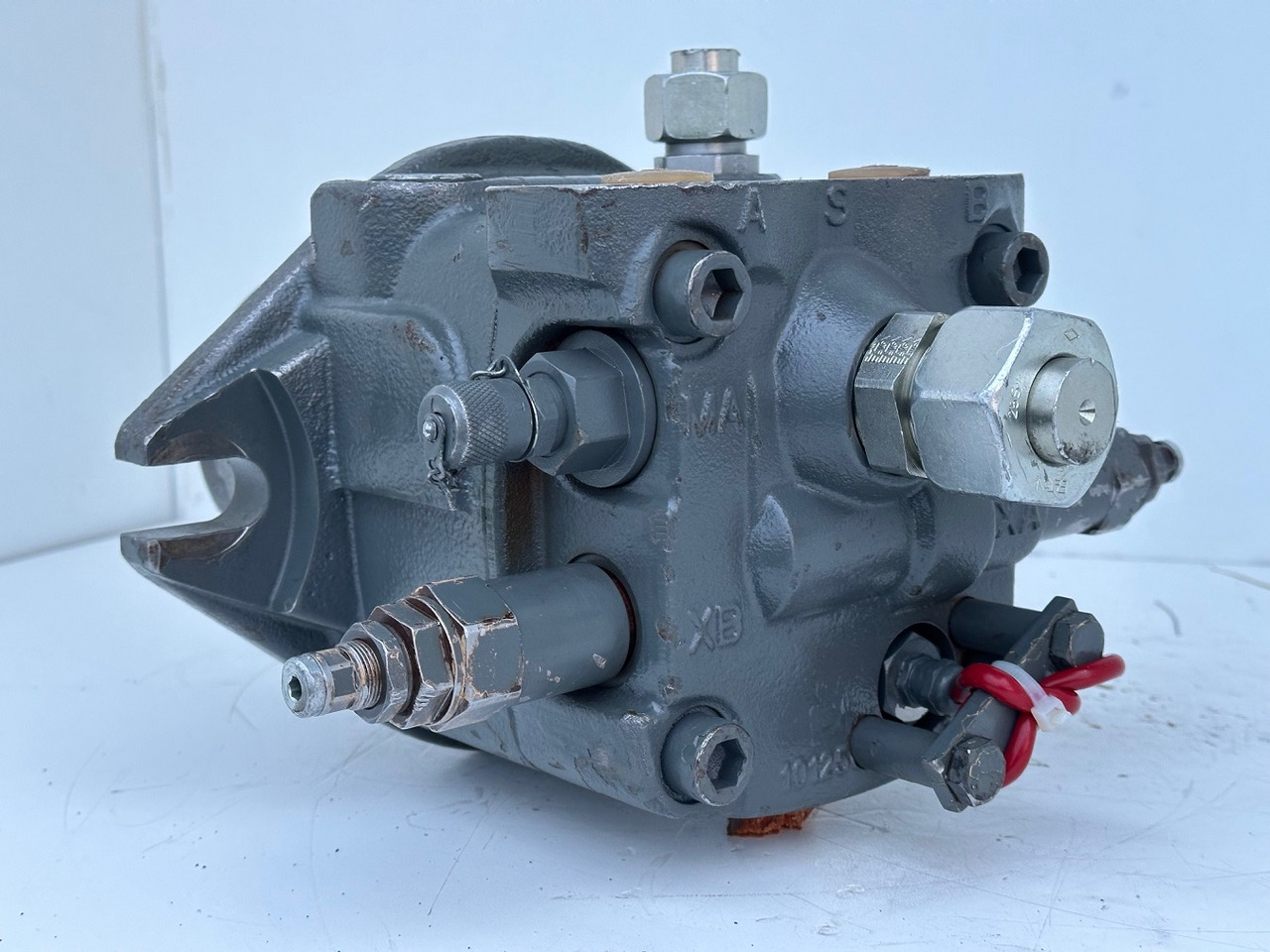 Liebherr Hydraulikeinbaumotor Typ:FMF090. ID-Nr.10139164 - ID-Nr.11371743. R946 LC, R946 LC-V, R946 NLC, R946 S-HD, R950 LC-V, R950 S-HD, R950. #11371743.11929# - Поворотный редуктор для Экскаваторов: фото 5 Liebherr Hydraulikeinbaumotor Typ:FMF090. ID-Nr.10139164 - ID-Nr.11371743. R946 LC, R946 LC-V, R946 NLC, R946 S-HD, R950 LC-V, R950 S-HD, R950. #11371743.11929# - Поворотный редуктор для Экскаваторов: фото 5