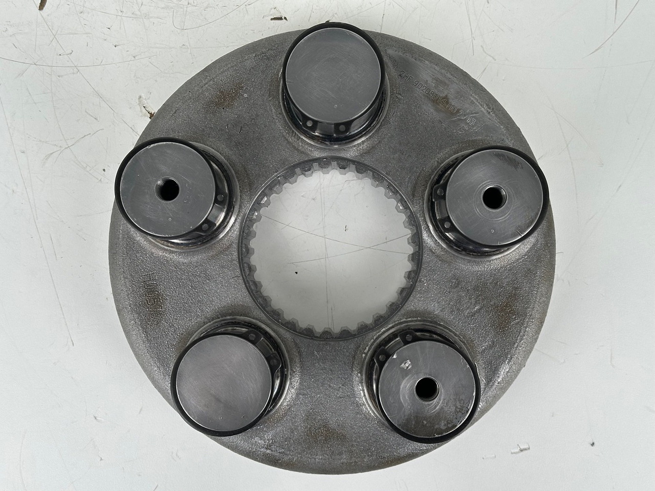 Liebherr Planetenträger ID-Nr.90208014. SAT275A290. R922 LC-1486, R924 LC-1487. #90208014.HO.2143# - Поворотный редуктор для Гусеничных экскаваторов: фото 3 Liebherr Planetenträger ID-Nr.90208014. SAT275A290. R922 LC-1486, R924 LC-1487. #90208014.HO.2143# - Поворотный редуктор для Гусеничных экскаваторов: фото 3