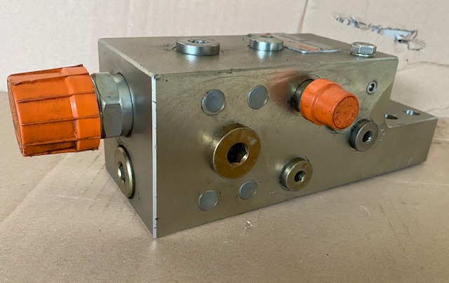 Liebherr Rohrbruchsicherung ID-Nr.5009808. - Гидравлический клапан для Гусеничных экскаваторов: фото 4 Liebherr Rohrbruchsicherung ID-Nr.5009808. - Гидравлический клапан для Гусеничных экскаваторов: фото 4