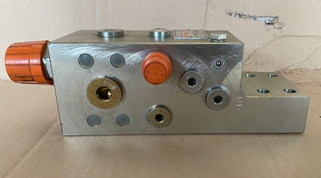 Liebherr Rohrbruchsicherung ID-Nr.5009808. - Гидравлический клапан для Гусеничных экскаваторов: фото 3 Liebherr Rohrbruchsicherung ID-Nr.5009808. - Гидравлический клапан для Гусеничных экскаваторов: фото 3