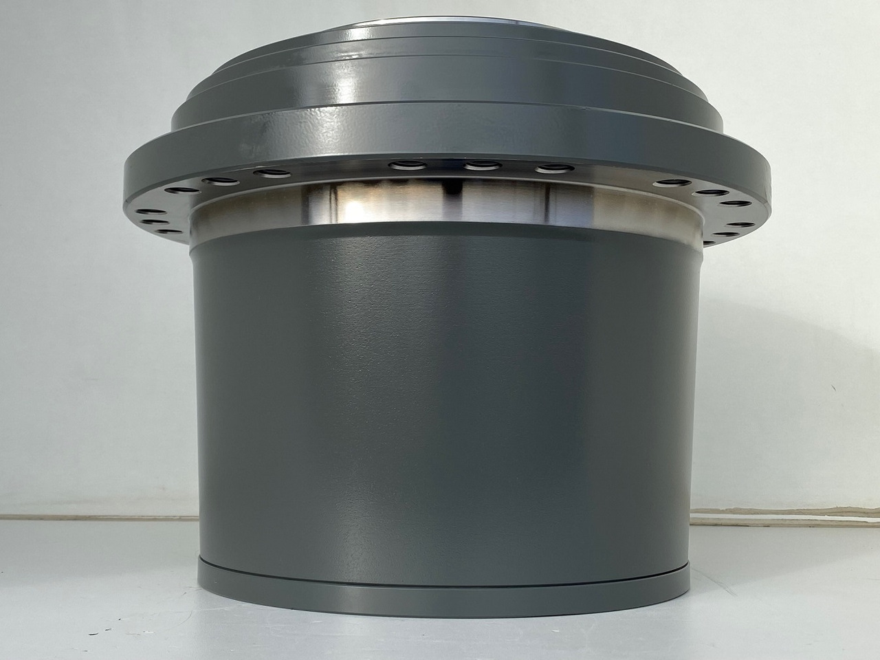 Original Liebherr Fahrantrieb Typ: FAT350P138 mit ID-Nr.90216427 - ID-Nr.90216428 - ID-Nr.90216429.  LO1926, LOS926, R922, R924, R926, R930.  #90216428.3064# - Бортовой редуктор для Строительной техники: фото 3 Original Liebherr Fahrantrieb Typ: FAT350P138 mit ID-Nr.90216427 - ID-Nr.90216428 - ID-Nr.90216429.  LO1926, LOS926, R922, R924, R926, R930.  #90216428.3064# - Бортовой редуктор для Строительной техники: фото 3