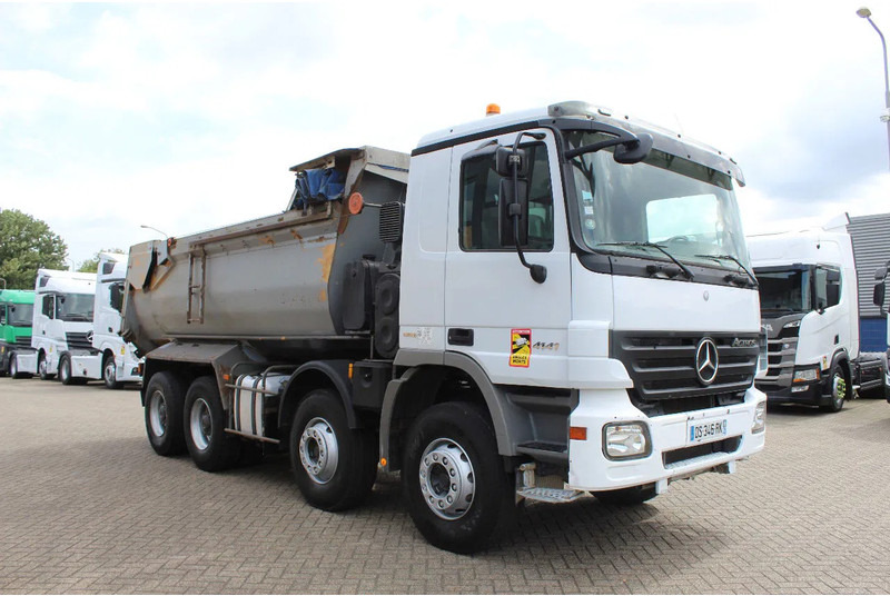 Mercedes-Benz Actros 4141 * 8x4 * 3 pedal * - Самосвал: фото 5 Mercedes-Benz Actros 4141 * 8x4 * 3 pedal * - Самосвал: фото 5