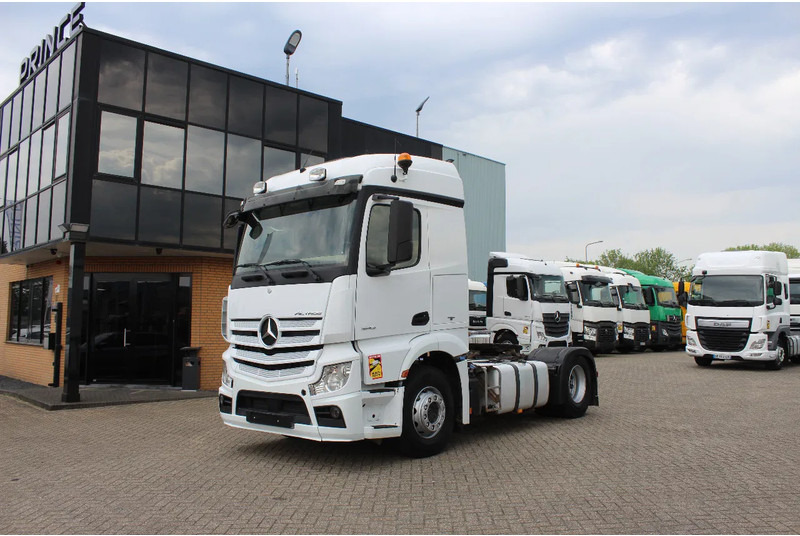 Mercedes-Benz Actros 1845 * EURO6 * 4X2 * - Тягач: фото 1 Mercedes-Benz Actros 1845 * EURO6 * 4X2 * - Тягач: фото 1