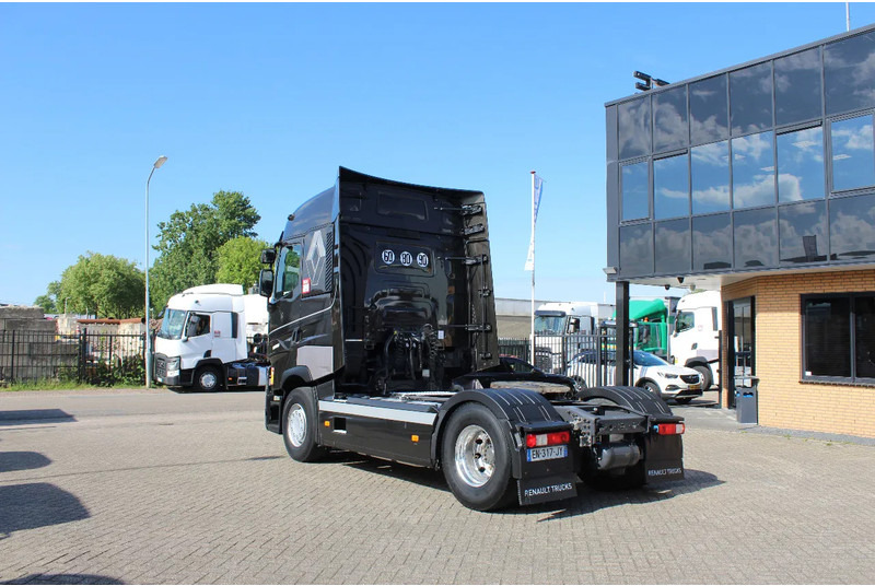 Renault T520 * RETARDER * 2 TANK * 2 BED * - Тягач: фото 3 Renault T520 * RETARDER * 2 TANK * 2 BED * - Тягач: фото 3