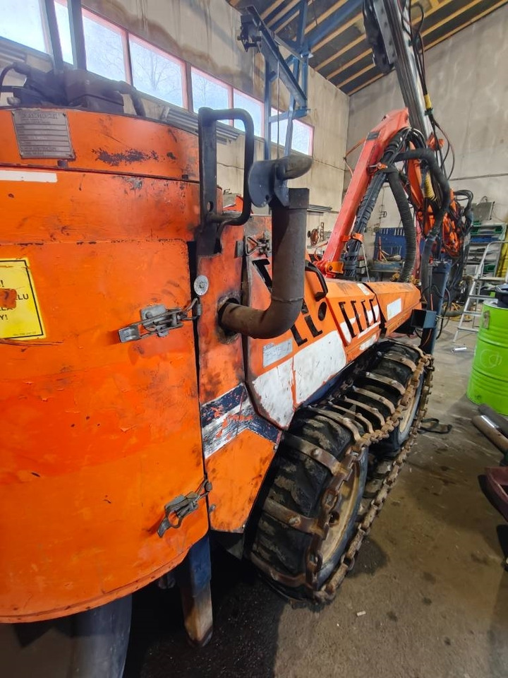 Tamrock COMMANDO 120RF  - Буровая машина: фото 3 Tamrock COMMANDO 120RF  - Буровая машина: фото 3