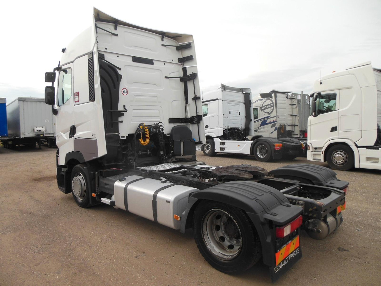 Renault T520 COMFORT, LOWDECK, TOP STAND Renault T520 COMFORT, LOWDECK, TOP STAND - Тягач: фото 4 Renault T520 COMFORT, LOWDECK, TOP STAND Renault T520 COMFORT, LOWDECK, TOP STAND - Тягач: фото 4