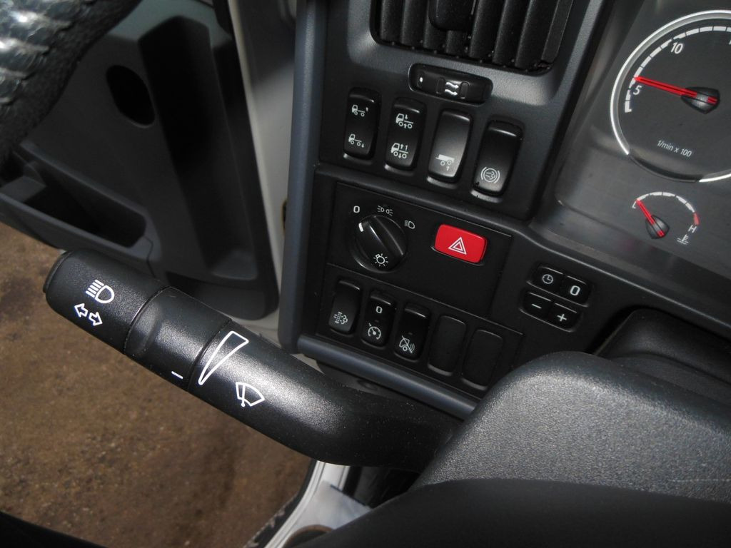 Тягач Scania R580, V8, 8X4, 164.000 KG, TOP STAND!!! Scania R580, V8, 8X4, 164.000 KG, TOP STAND!!!: фото 20 Тягач Scania R580, V8, 8X4, 164.000 KG, TOP STAND!!! Scania R580, V8, 8X4, 164.000 KG, TOP STAND!!!: фото 20