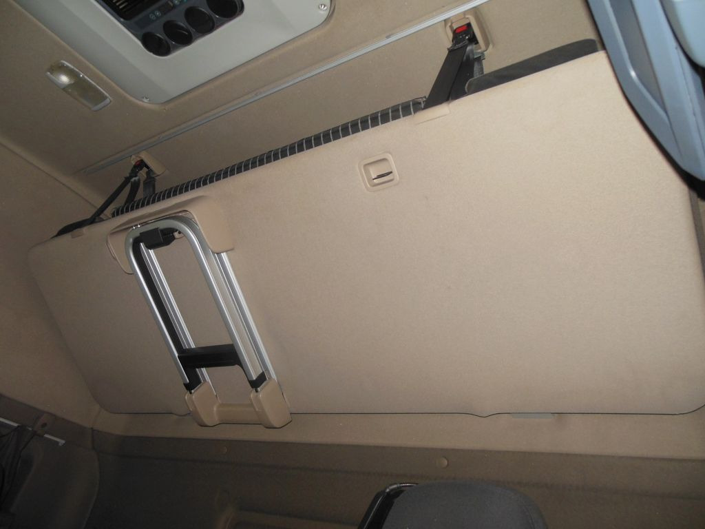 Тягач Scania R580, V8, 8X4, 164.000 KG, TOP STAND!!! Scania R580, V8, 8X4, 164.000 KG, TOP STAND!!!: фото 16 Тягач Scania R580, V8, 8X4, 164.000 KG, TOP STAND!!! Scania R580, V8, 8X4, 164.000 KG, TOP STAND!!!: фото 16