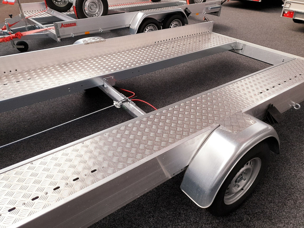 Anssems AMT ECO 1300 light 340x180x18cm (L) 1300kg - Прицеп-автовоз: фото 4 Anssems AMT ECO 1300 light 340x180x18cm (L) 1300kg - Прицеп-автовоз: фото 4