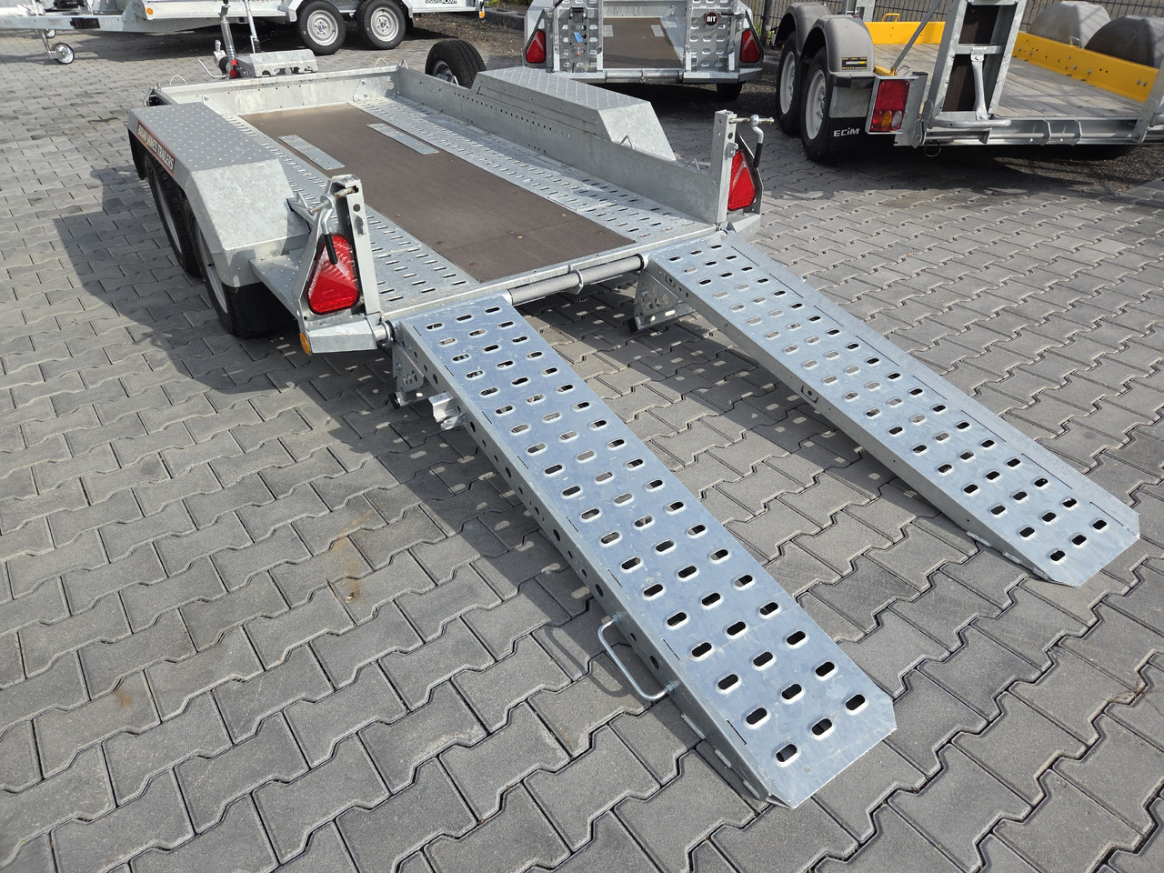 Brian James Digger Plant 543-2813-35 280x130cm Auffahrrampen klappbar Reserverad 3500kg - Прицеп для спецтехники: фото 5 Brian James Digger Plant 543-2813-35 280x130cm Auffahrrampen klappbar Reserverad 3500kg - Прицеп для спецтехники: фото 5