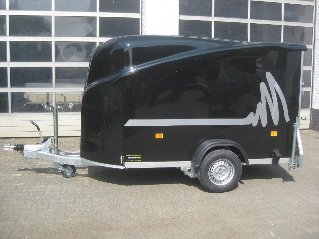 Debon Cargo 1300 300x152x168cm black aerodynamik Pullman II 100km/H 1300kg Modell 2024 - Прицеп-фургон: фото 4 Debon Cargo 1300 300x152x168cm black aerodynamik Pullman II 100km/H 1300kg Modell 2024 - Прицеп-фургон: фото 4