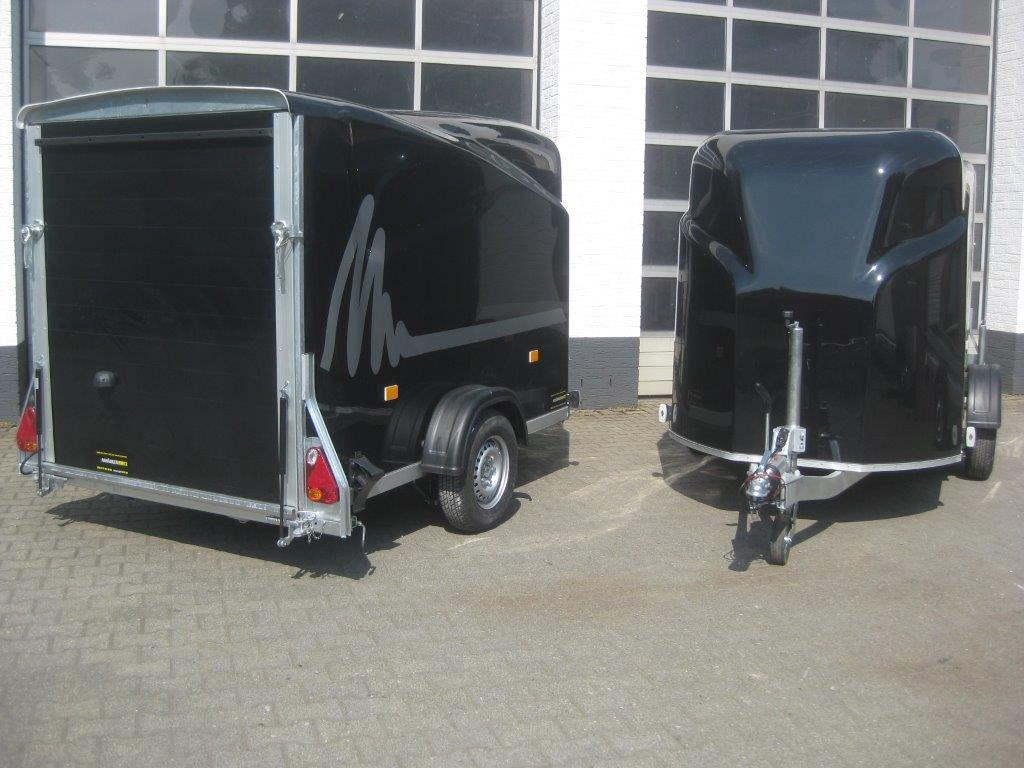 Debon Cargo 1300 300x152x168cm black aerodynamik Pullman II 100km/H 1300kg Modell 2024 - Прицеп-фургон: фото 3 Debon Cargo 1300 300x152x168cm black aerodynamik Pullman II 100km/H 1300kg Modell 2024 - Прицеп-фургон: фото 3