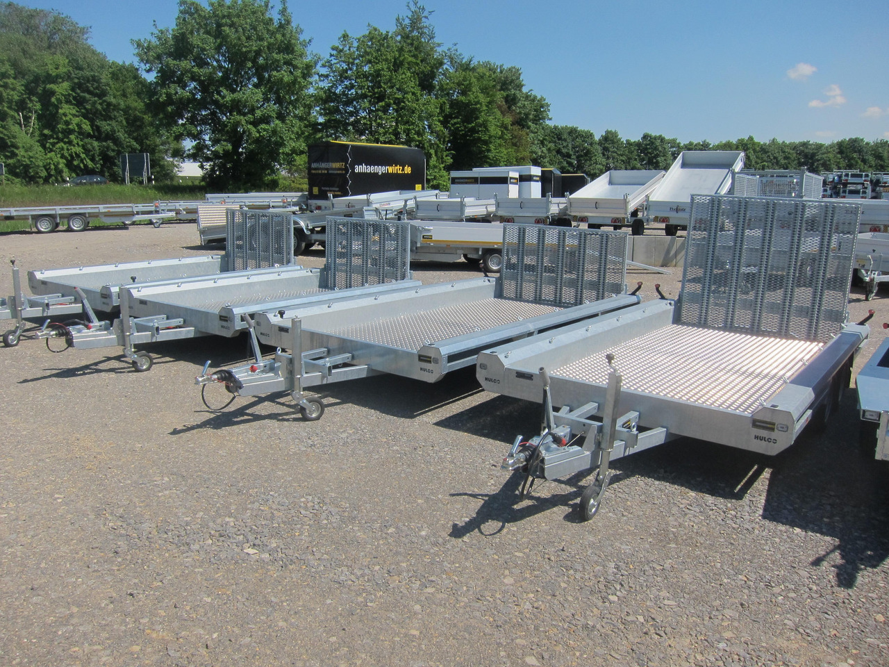 HULCO TERRAX Aluboden 394x180x27cm Heckrampe 150cm (XL) 3000kg - Прицеп для спецтехники: фото 2 HULCO TERRAX Aluboden 394x180x27cm Heckrampe 150cm (XL) 3000kg - Прицеп для спецтехники: фото 2