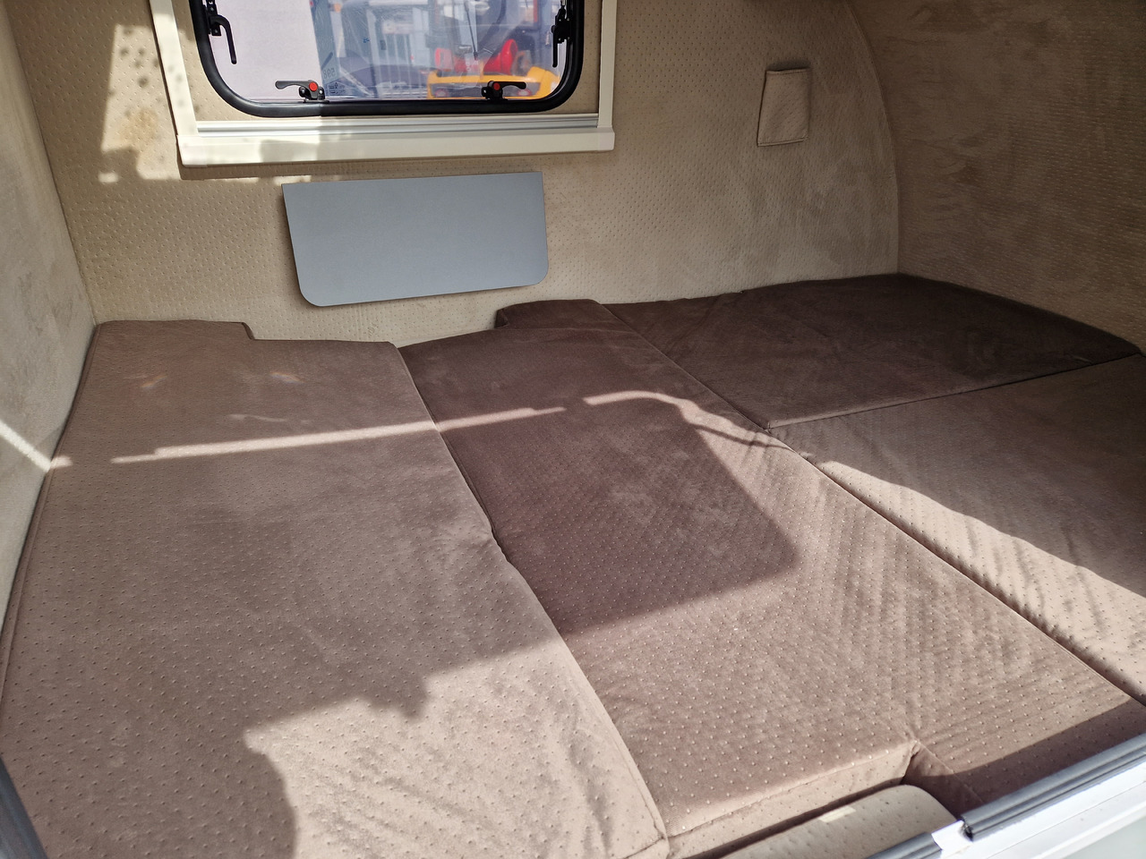 Прицеп дача Mini Camper Mini Tommy TMC25 Basic 252x140x121cm 100 km/H 750kg ungebremst Januar AKTION: фото 27