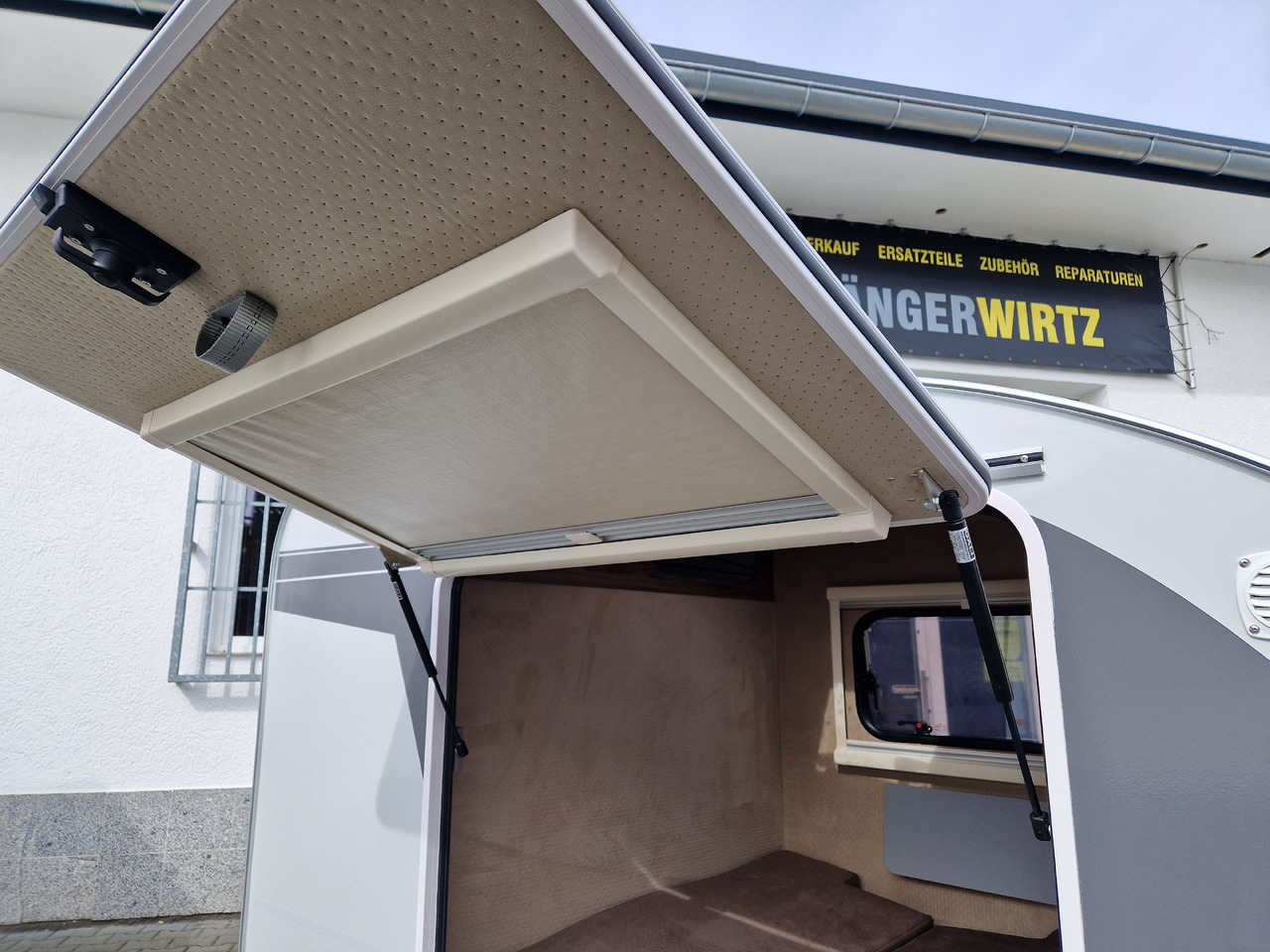 Прицеп дача Mini Camper Mini Tommy TMC25 Basic 252x140x121cm 100 km/H 750kg ungebremst Januar AKTION: фото 22