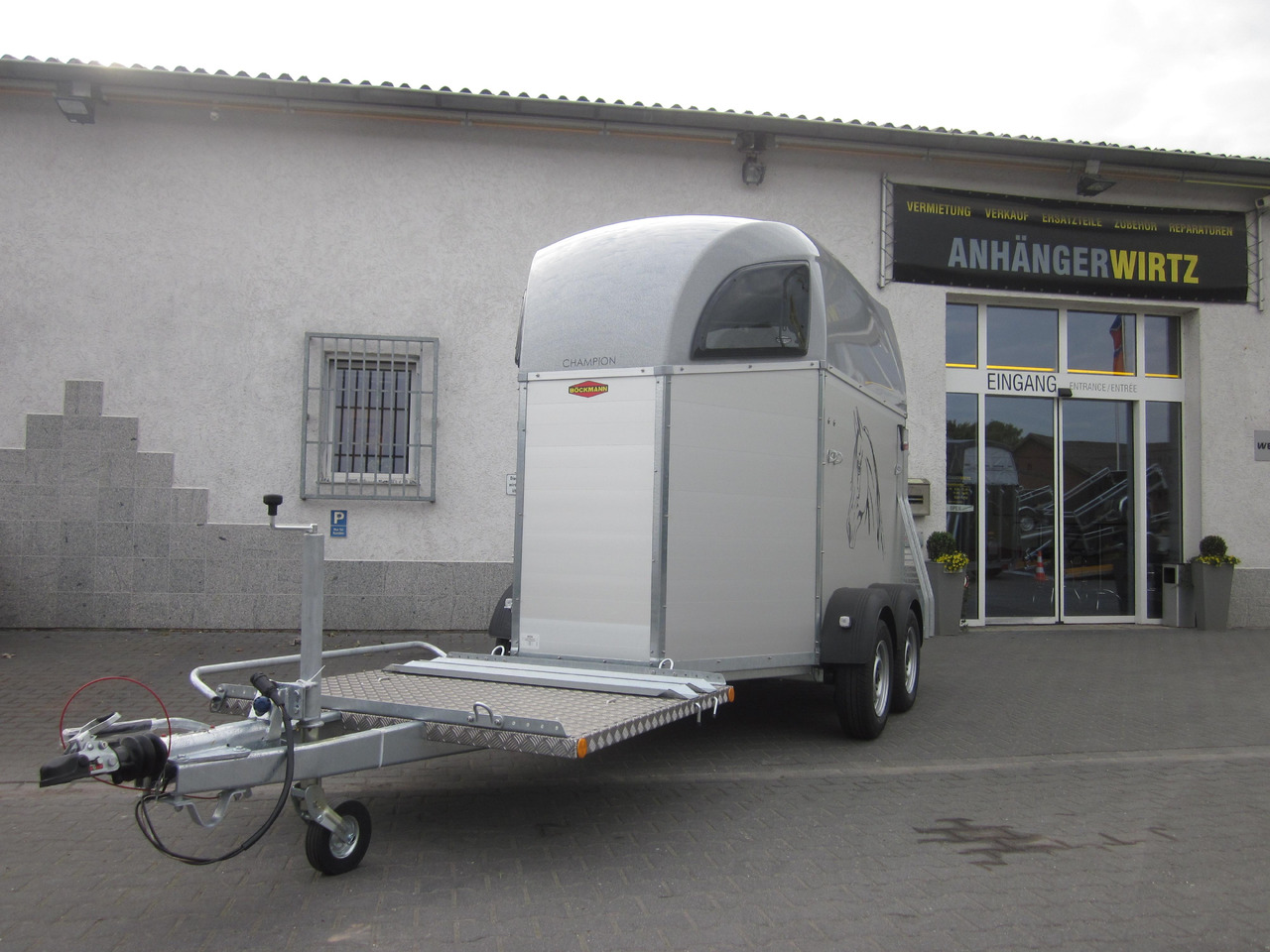 Pferdeanhänger Böckmann Champion C Kutschentransport CFF+ 100 km/H 2700kg - Прицеп-коневоз: фото 1 Pferdeanhänger Böckmann Champion C Kutschentransport CFF+ 100 km/H 2700kg - Прицеп-коневоз: фото 1