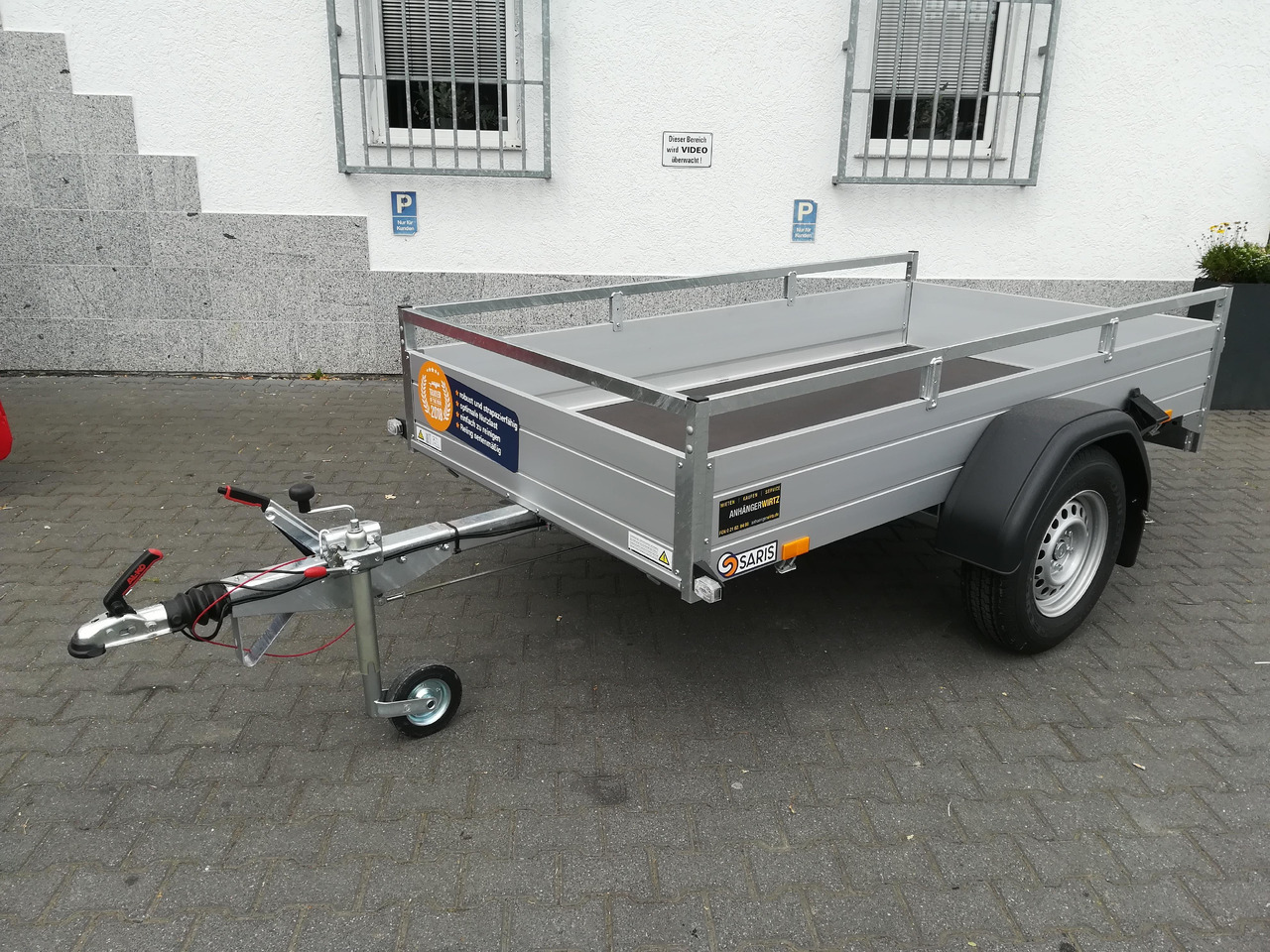 Saris Anhänger DV135 McAlu Pro MP 255x133x43cm (S) 1350kg Online Aktion Modell 2024 - Прицеп для легкового автомобиля: фото 2 Saris Anhänger DV135 McAlu Pro MP 255x133x43cm (S) 1350kg Online Aktion Modell 2024 - Прицеп для легкового автомобиля: фото 2