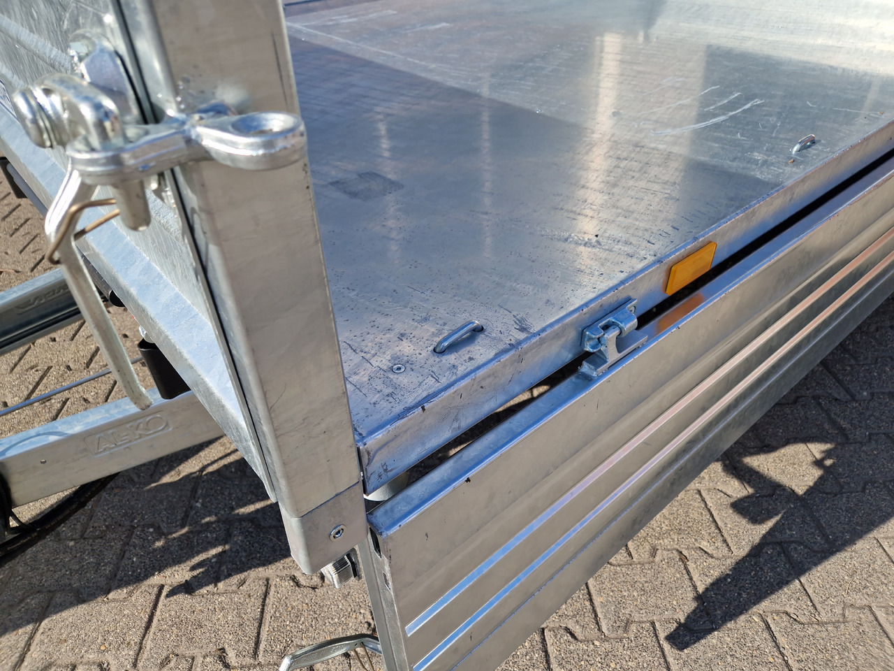 Saris Kipper 3 SKS 310 176 40cm Stahlwände HD elektro Notpumpe Alurampen Stützen 3000kg 100km/H в лизинг Saris Kipper 3 SKS 310 176 40cm Stahlwände HD elektro Notpumpe Alurampen Stützen 3000kg 100km/H: фото 11