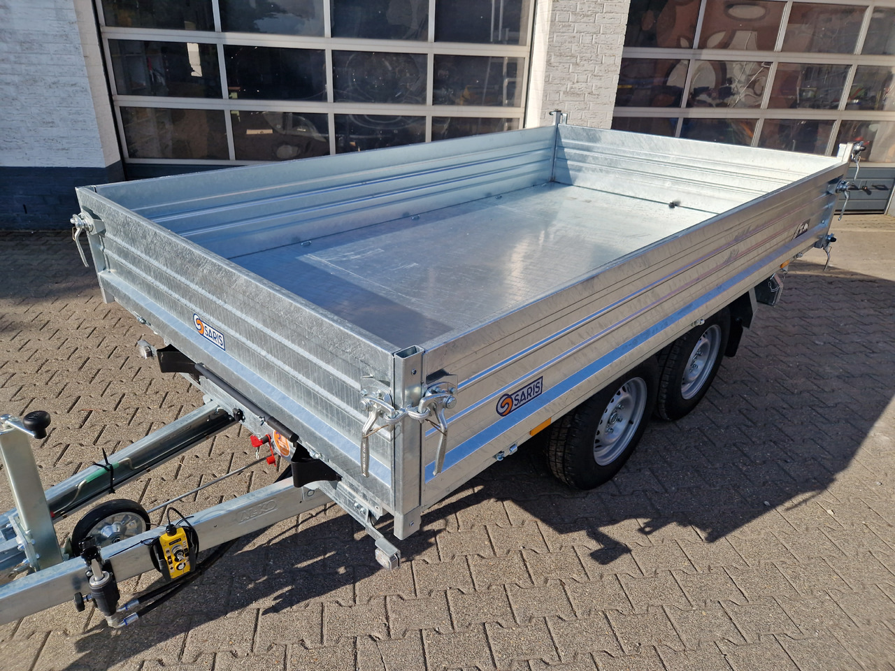 Saris Kipper 3 SKS 310 176 40cm Stahlwände HD elektro Notpumpe Alurampen Stützen 3000kg 100km/H в лизинг Saris Kipper 3 SKS 310 176 40cm Stahlwände HD elektro Notpumpe Alurampen Stützen 3000kg 100km/H: фото 8