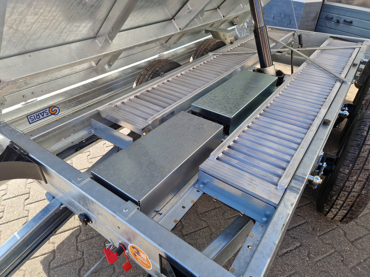 Saris Kipper 3 SKS 310 176 40cm Stahlwände HD elektro Notpumpe Alurampen Stützen 3000kg 100km/H в лизинг Saris Kipper 3 SKS 310 176 40cm Stahlwände HD elektro Notpumpe Alurampen Stützen 3000kg 100km/H: фото 14