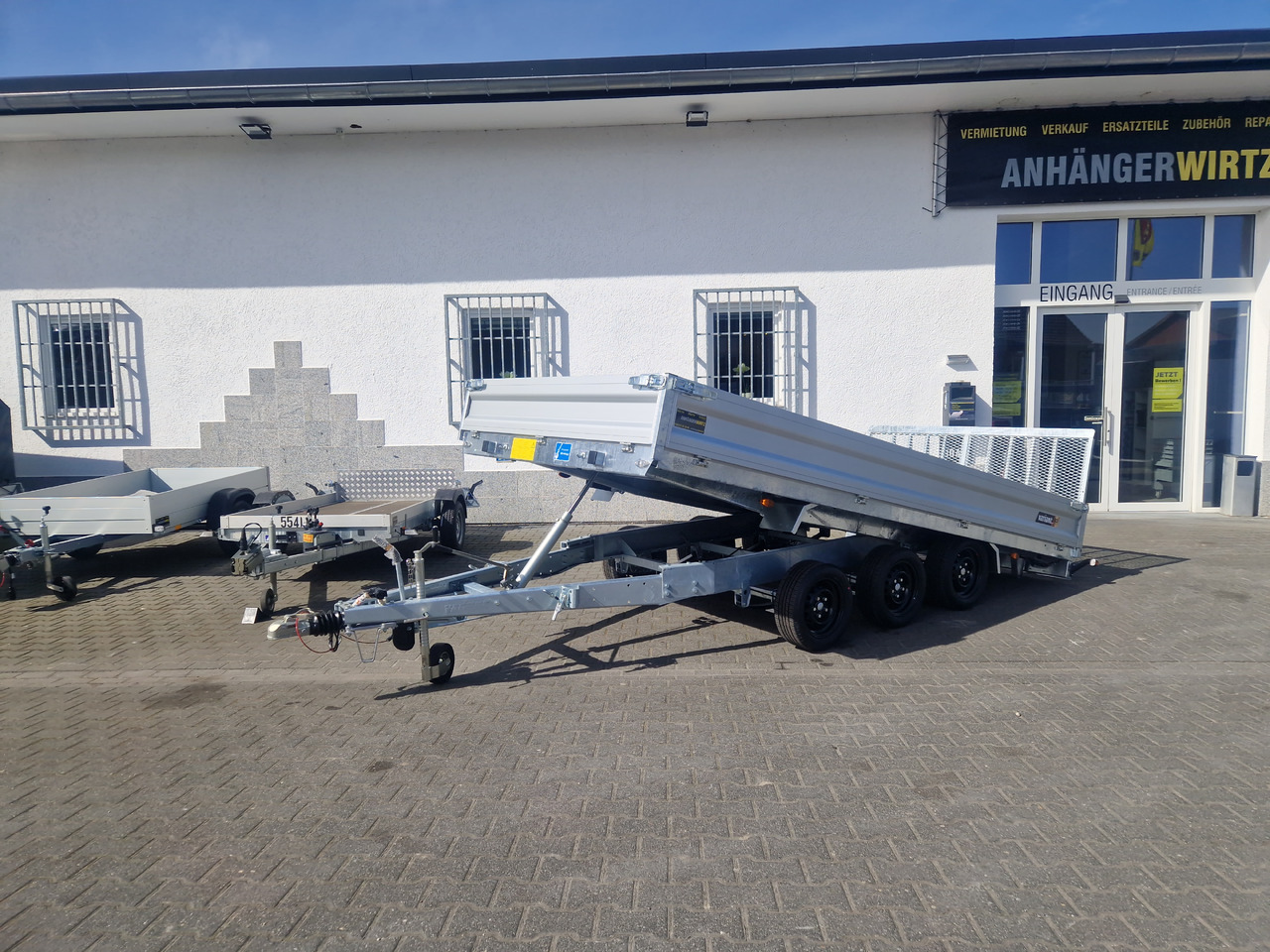 Самосвальный прицеп Variant Maschinentransporter 3543 UX Maxi Load LED Tridem Parabelfederung 3500kg: фото 6