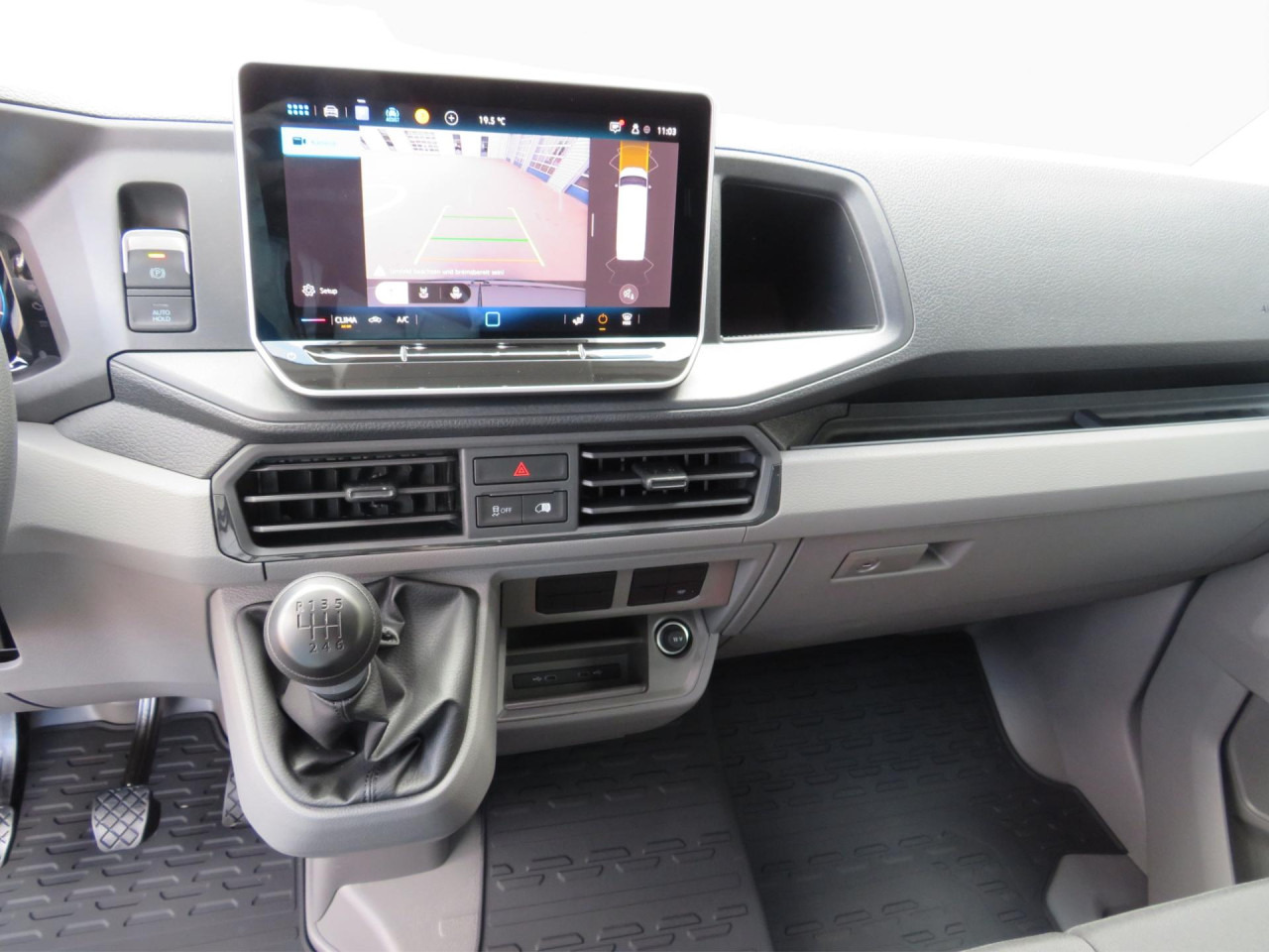VOLKSWAGEN Crafter 30 L3H3 Kasten Klima ZV - Цельнометаллический фургон: фото 4 VOLKSWAGEN Crafter 30 L3H3 Kasten Klima ZV - Цельнометаллический фургон: фото 4