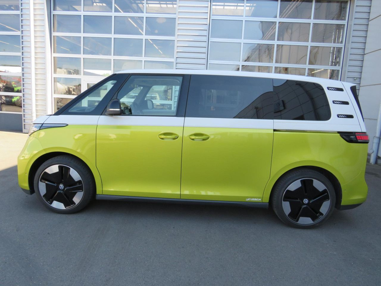 Volkswagen ID.Buzz Pro Design 150 kW Volkswagen ID.Buzz Pro Design 150 kW Klima AHK Navi ZV - Микроавтобус, Электробус: фото 3 Volkswagen ID.Buzz Pro Design 150 kW Volkswagen ID.Buzz Pro Design 150 kW Klima AHK Navi ZV - Микроавтобус, Электробус: фото 3