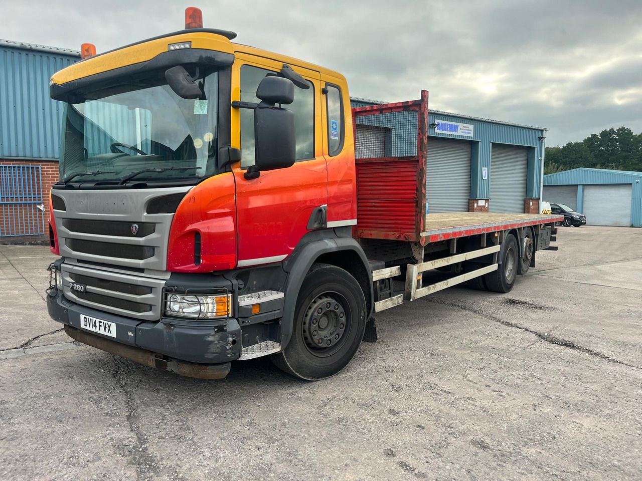 Scania P280 - Грузовик бортовой/ Платформа: фото 2 Scania P280 - Грузовик бортовой/ Платформа: фото 2