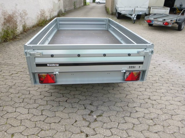 Brenderup 3251S TB1000, 1000 kg, Stahl Hochlader, 2500 x 1420 x 350 mm - Прицеп для легкового автомобиля: фото 2 Brenderup 3251S TB1000, 1000 kg, Stahl Hochlader, 2500 x 1420 x 350 mm - Прицеп для легкового автомобиля: фото 2