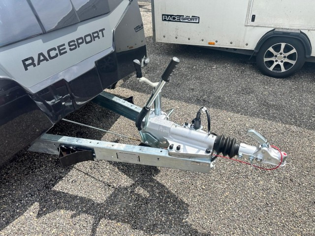 Brian James Race Sport 341, 341-5521-35-2-12-B, 5530x2100x1960mm, 3,5 to. - Прицеп-автовоз: фото 2 Brian James Race Sport 341, 341-5521-35-2-12-B, 5530x2100x1960mm, 3,5 to. - Прицеп-автовоз: фото 2