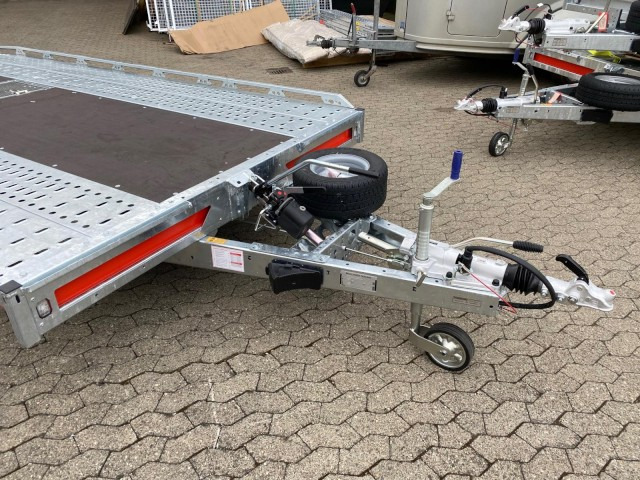 Brian James T Transporter, 231-6023-35-3-12, 6000 x 2380 mm, 3,5 to. kippbar mit Auffahrrampe - Прицеп-автовоз: фото 2 Brian James T Transporter, 231-6023-35-3-12, 6000 x 2380 mm, 3,5 to. kippbar mit Auffahrrampe - Прицеп-автовоз: фото 2