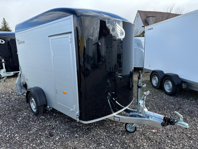 Cheval Liberte Debon Roadster 300, C300 Alu + Türe 1300 kg, 100 km/h, 300x155x190cm - Прицеп-фургон: фото 2 Cheval Liberte Debon Roadster 300, C300 Alu + Türe 1300 kg, 100 km/h, 300x155x190cm - Прицеп-фургон: фото 2