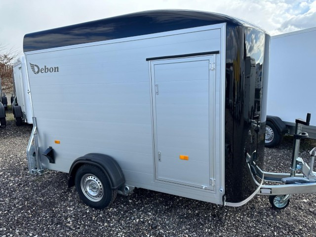 Cheval Liberte Debon Roadster 300, C300 Alu + Türe 1300 kg, 100 km/h, 300x155x190cm - Прицеп-фургон: фото 4 Cheval Liberte Debon Roadster 300, C300 Alu + Türe 1300 kg, 100 km/h, 300x155x190cm - Прицеп-фургон: фото 4