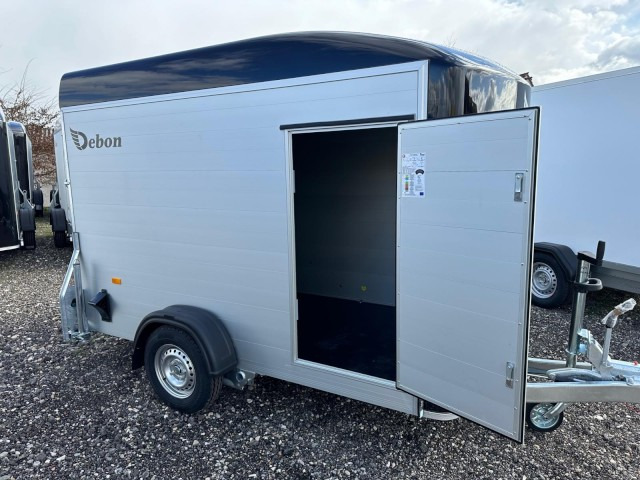 Cheval Liberte Debon Roadster 300, C300 Alu + Türe 1300 kg, 100 km/h, 300x155x190cm - Прицеп-фургон: фото 5 Cheval Liberte Debon Roadster 300, C300 Alu + Türe 1300 kg, 100 km/h, 300x155x190cm - Прицеп-фургон: фото 5