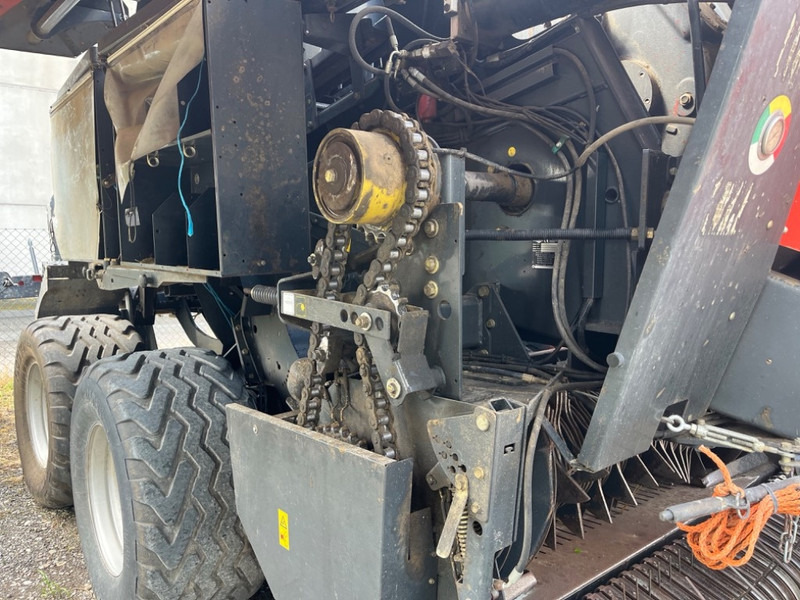 Kuhn LSB 1290 - Пресс-подборщик тюковый: фото 4 Kuhn LSB 1290 - Пресс-подборщик тюковый: фото 4