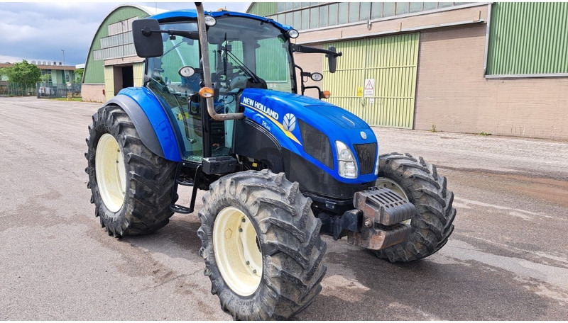 New Holland T 4.105 - Трактор: фото 1 New Holland T 4.105 - Трактор: фото 1