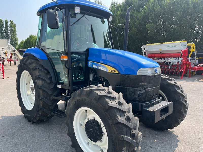 New Holland TD 90 D - Трактор: фото 3 New Holland TD 90 D - Трактор: фото 3