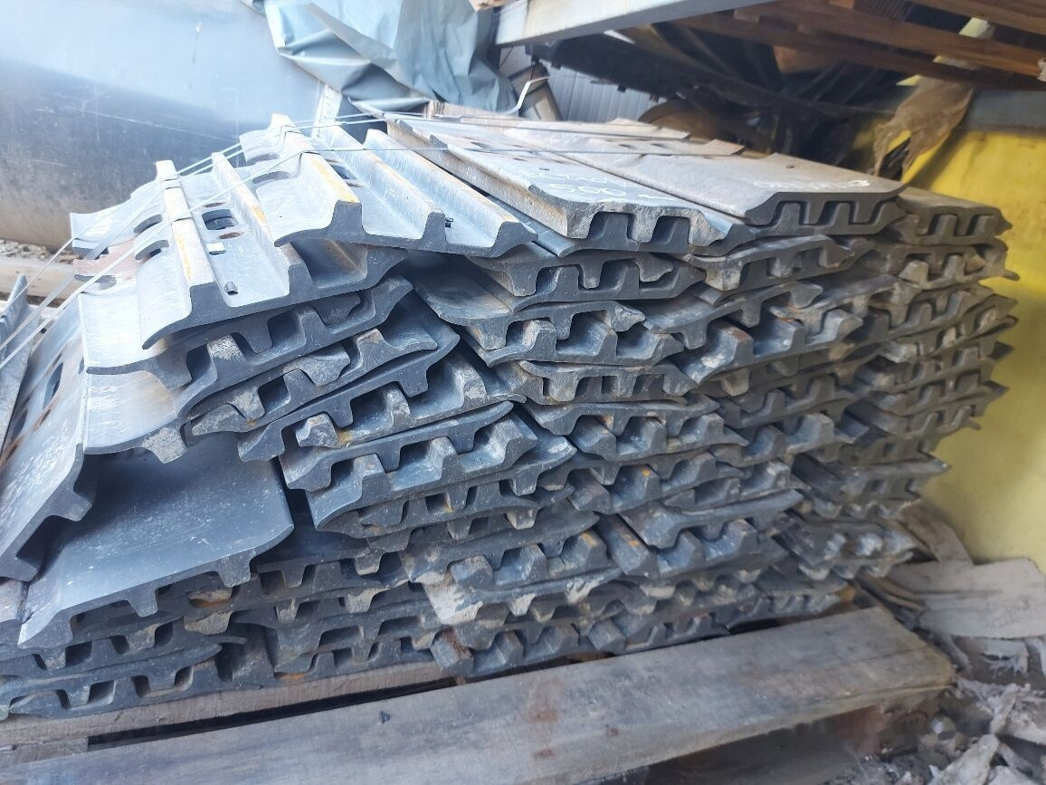 Grouser pads 600 mm Daewoo-Doosan DX225 NLC, Daewoo-Doosan Solar 220, Daewoo-Doosan Solar 225, Hitachi ZX180 LC, Hitachi ZX240, Hyundai HX180 HIGH WALKER, Komatsu PC150 LC, Komatsu PC160, Komatsu PC - Гусеница для Экскаваторов: фото 1 Grouser pads 600 mm Daewoo-Doosan DX225 NLC, Daewoo-Doosan Solar 220, Daewoo-Doosan Solar 225, Hitachi ZX180 LC, Hitachi ZX240, Hyundai HX180 HIGH WALKER, Komatsu PC150 LC, Komatsu PC160, Komatsu PC - Гусеница для Экскаваторов: фото 1