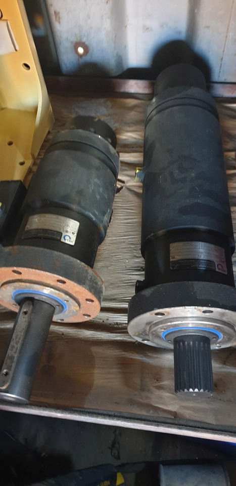 HKS DA--H 80 360º for PUTZMEISTER SPM 500 ESK1602791 for Putzmeister SPM 500 roadheader - Гидравлический мотор: фото 2 HKS DA--H 80 360º for PUTZMEISTER SPM 500 ESK1602791 for Putzmeister SPM 500 roadheader - Гидравлический мотор: фото 2