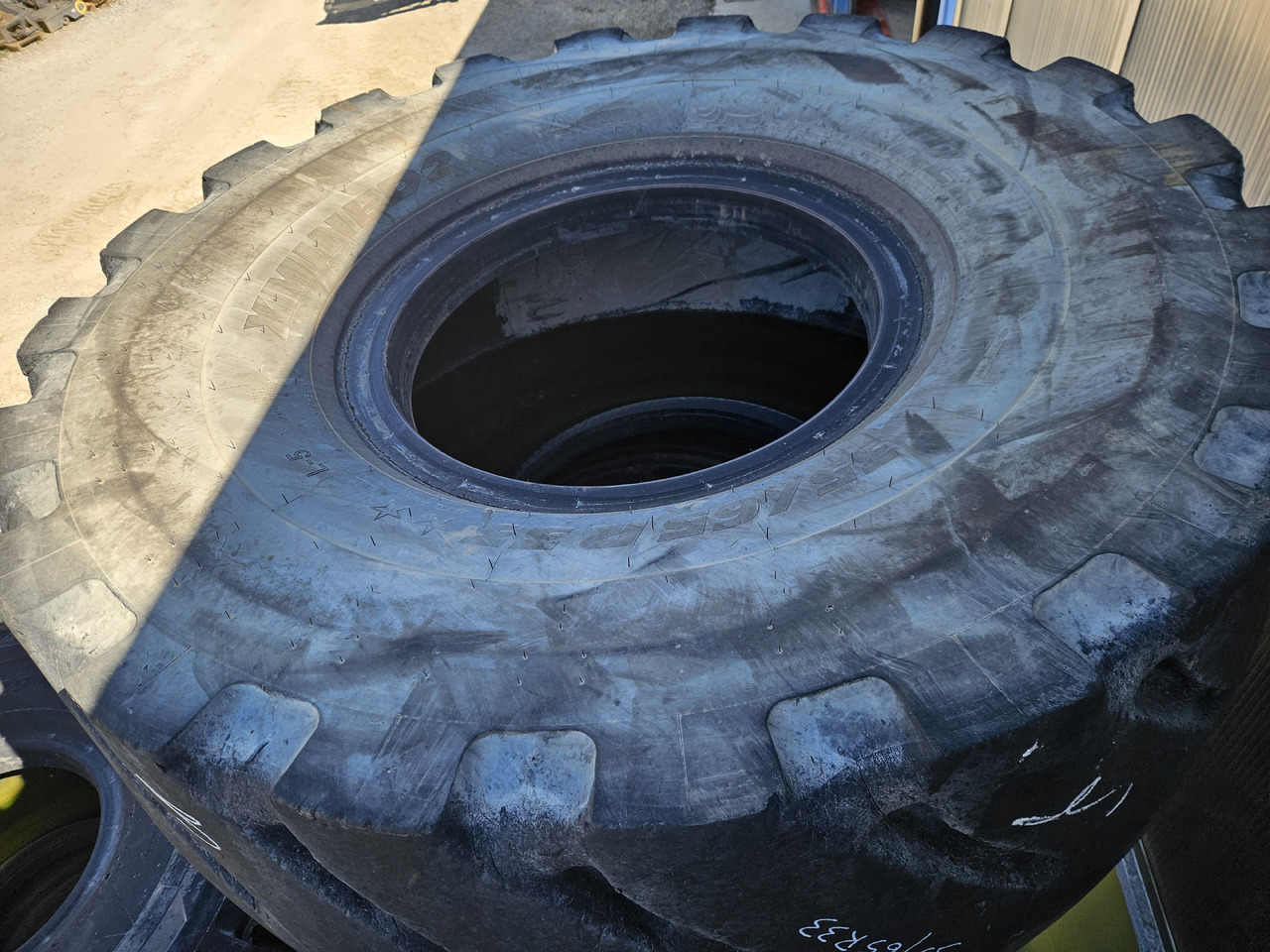 MICHELIN XMINE D2, 35/65R33 - Шина для Колёсных погрузчиков: фото 1 MICHELIN XMINE D2, 35/65R33 - Шина для Колёсных погрузчиков: фото 1
