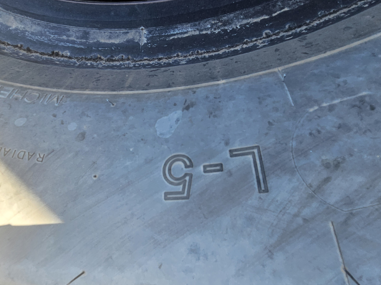 MICHELIN XMINE D2, 35/65R33 - Шина для Колёсных погрузчиков: фото 5 MICHELIN XMINE D2, 35/65R33 - Шина для Колёсных погрузчиков: фото 5