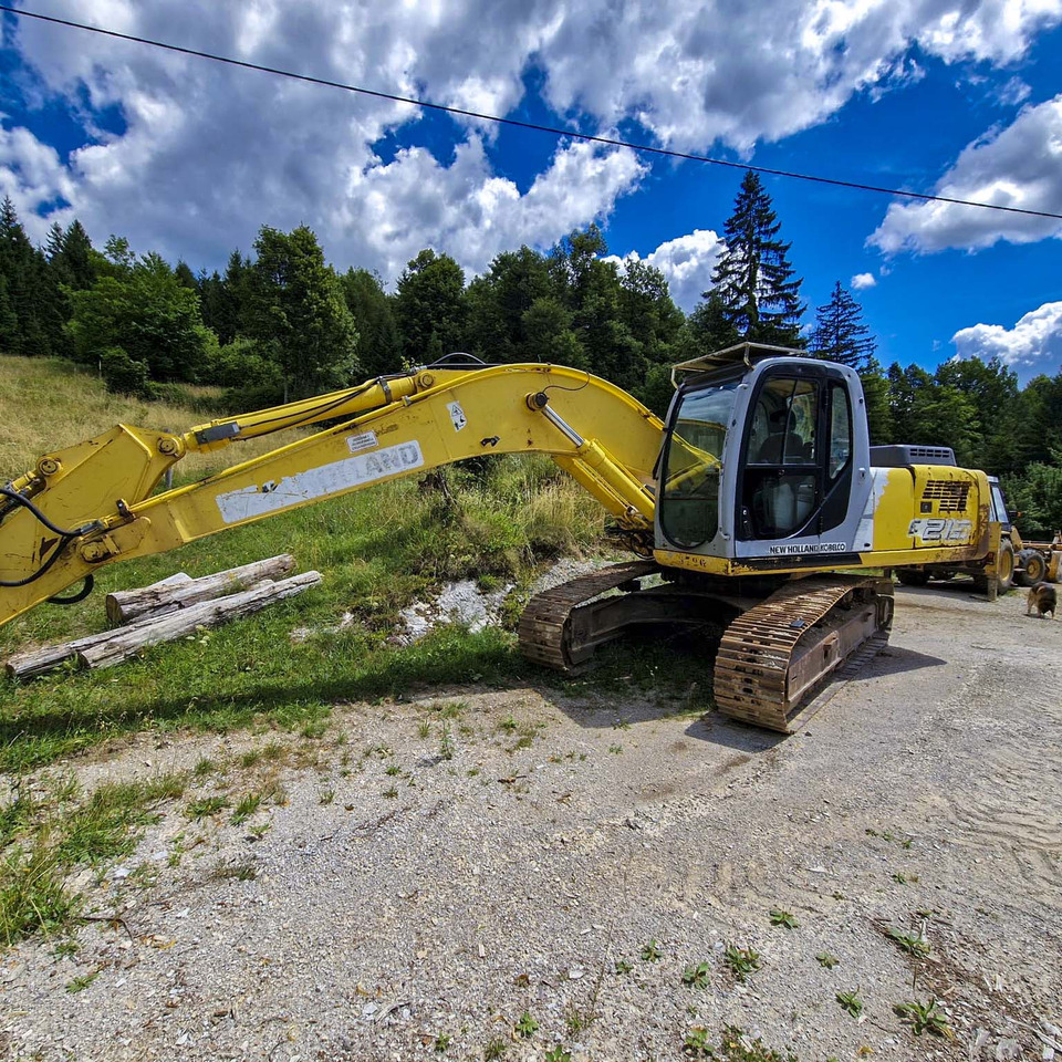 New Holland Kobelco E215 - Гусеничный экскаватор: фото 2 New Holland Kobelco E215 - Гусеничный экскаватор: фото 2