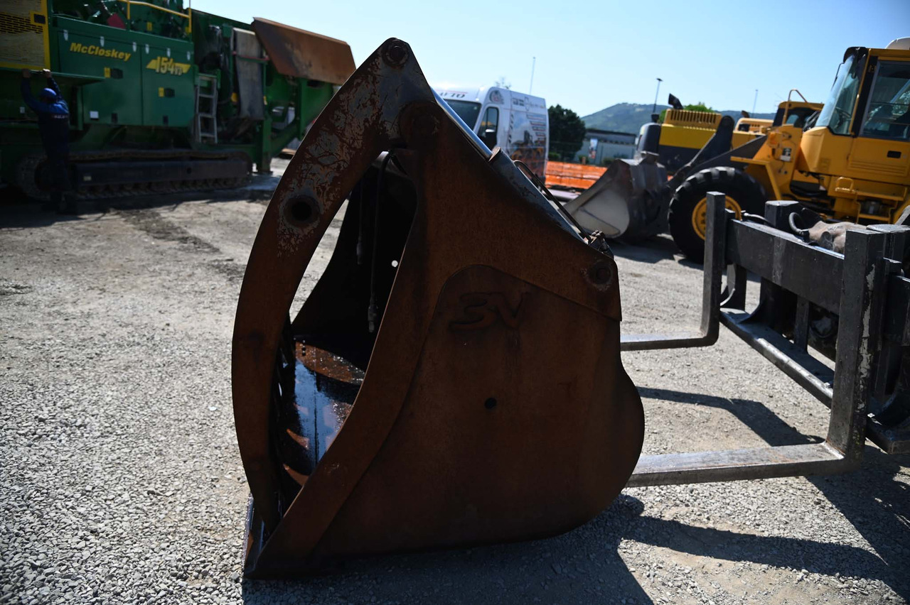 TREVI BENNE loader bucket 2500 mm - Ковш для погрузчика: фото 3 TREVI BENNE loader bucket 2500 mm - Ковш для погрузчика: фото 3